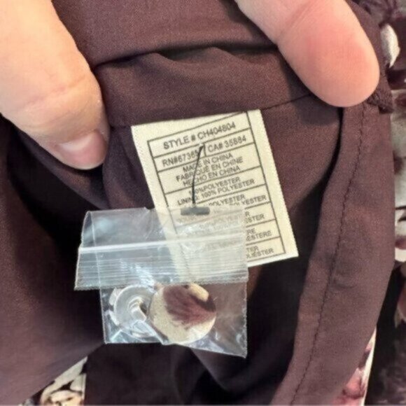 NWT Cupcakes and Cashmere | Women's Jerrin Floral-Print Blouse Size Medium - Picture 12 of 14